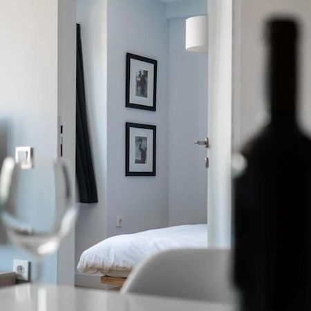 شقة Cozy, Luminous And Comfy 5 Min Walk To Acropolis أثينا المظهر الخارجي الصورة